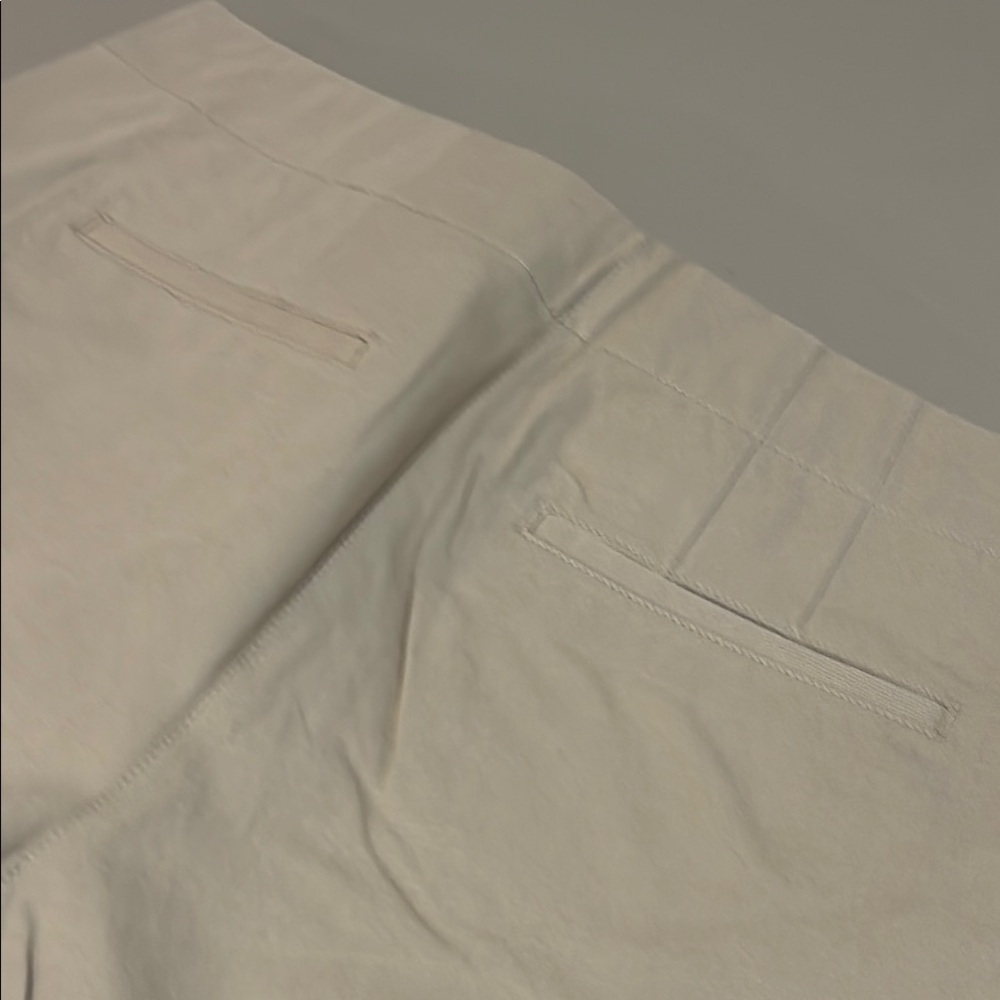 J. Jill Women’s Tan Shorts NWT Size 8P - Picture 9 of 10